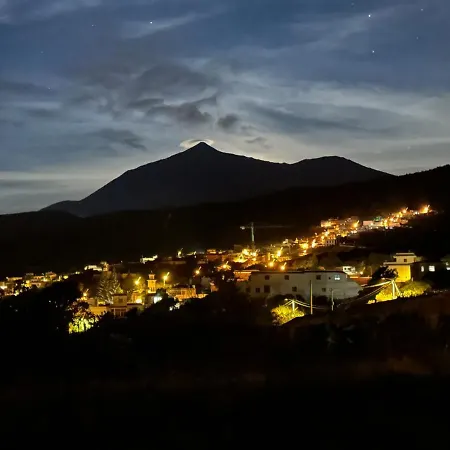 La Paredita Casa Taoro * El Tanque